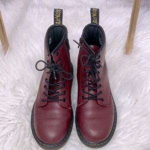 Dr Martens Delaney burgundy boots sz 4 US